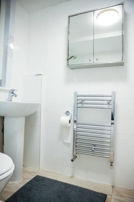 3 Bed Flat With Balcony Central Λονδίνο Εξωτερικό φωτογραφία