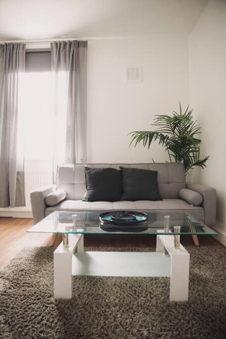 3 Bed Flat With Balcony Central Λονδίνο Εξωτερικό φωτογραφία